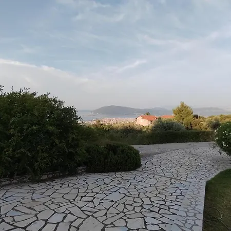 Polikarpos Tsoukaládhes