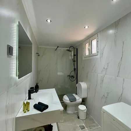 Polikarpos Villa Tsoukaládhes