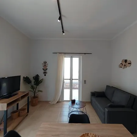 Polikarpos Tsoukaládhes